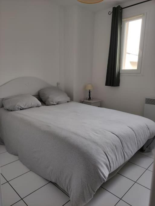 La Provencale Apartment Saint-Saturnin-les-Avignon Exterior photo