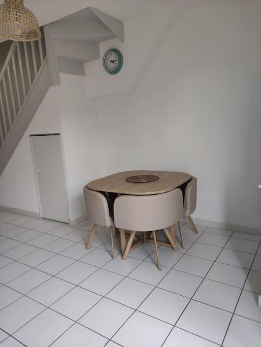 La Provencale Apartment Saint-Saturnin-les-Avignon Exterior photo
